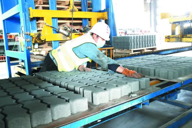 哈密高新技術產業開發區 以環保科技驅動產業迭代升級與綠色發展